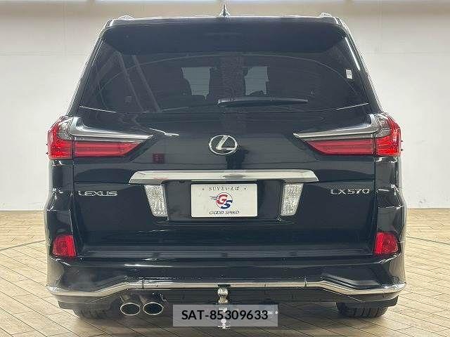 Lexus LX 2015-11 6815715-18