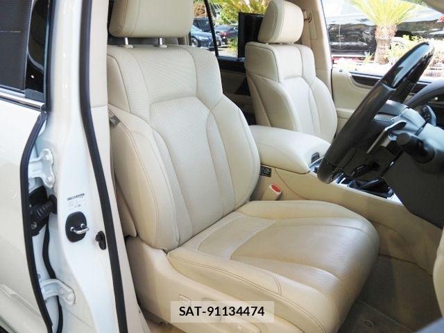 Lexus LX 2021-01 6907738-10