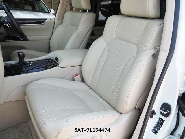 Lexus LX 2021-01 6907738-11
