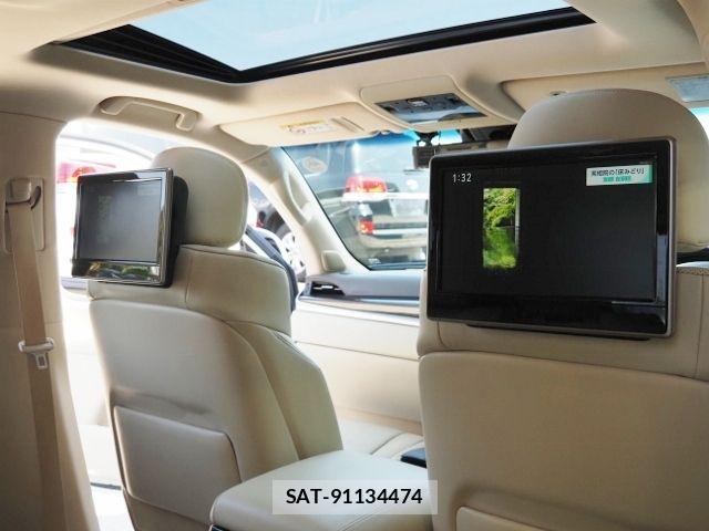 Lexus LX 2021-01 6907738-13