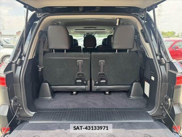 Lexus LX 2017-05 6907743-18