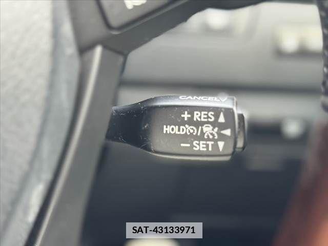 Lexus LX 2017-05 6907743-27