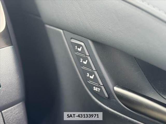 Lexus LX 2017-05 6907743-29