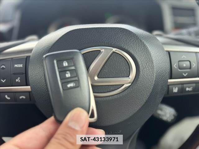 Lexus LX 2017-05 6907743-6