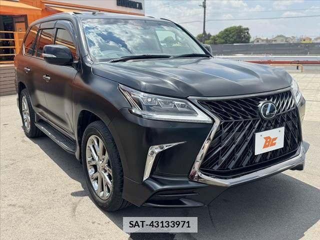 Lexus LX 2017-05 6907743-7