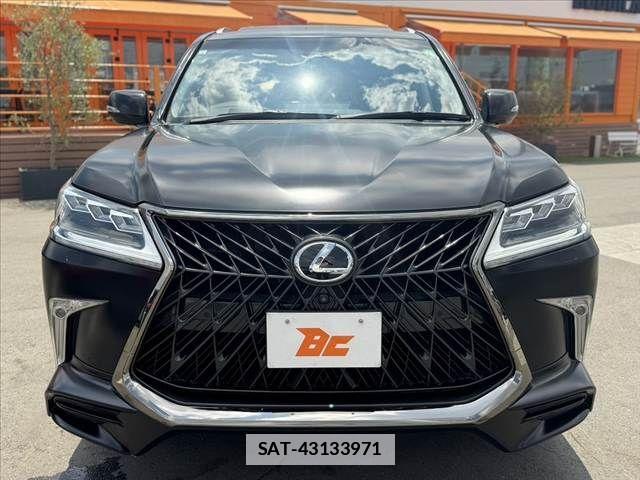 Lexus LX 2017-05 6907743-8