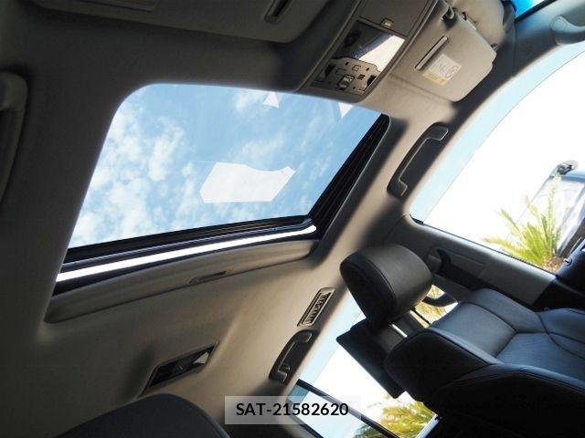 Lexus LX 2021-02 7221004-10