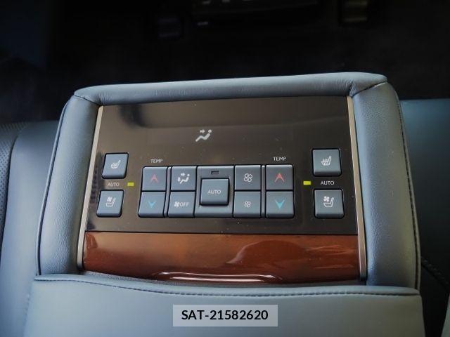 Lexus LX 2021-02 7221004-15