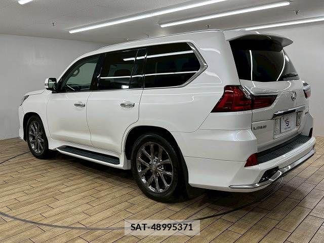 Lexus LX 2016-10 7251327-15