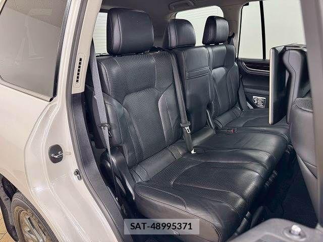 Lexus LX 2016-10 7251327-5