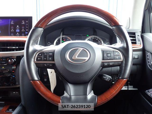 Lexus LX 2021-03 7358511-13