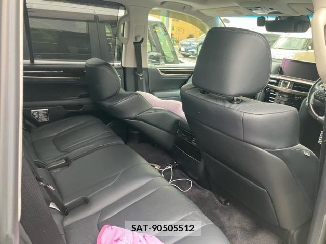 Lexus LX 2016-01 7455418-13