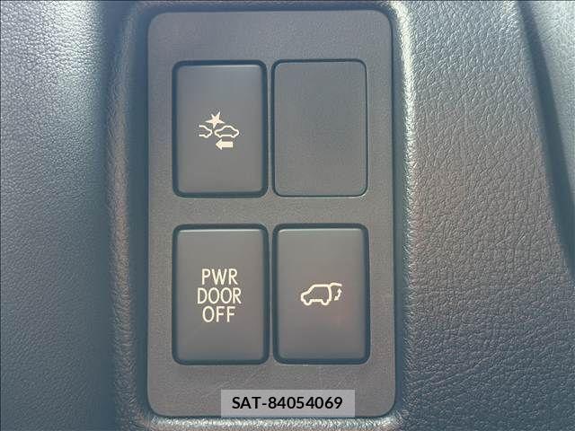 Lexus LX 2015-09 7501281-27