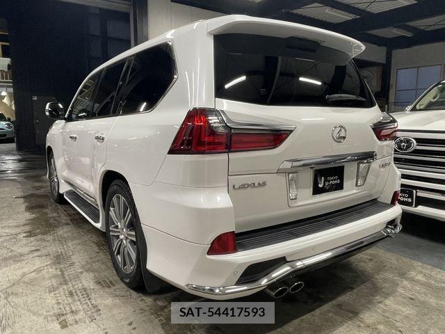 Lexus LX 2016-05 7725090-2