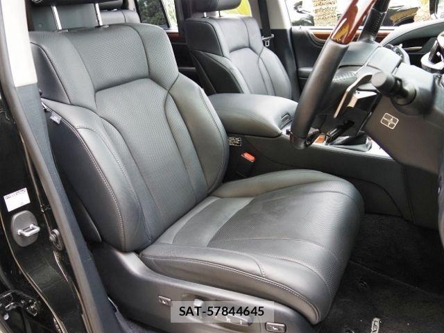 Lexus LX 2018-02 7786524-11