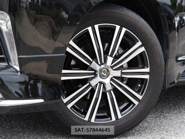 Lexus LX 2018-02 7786524-7