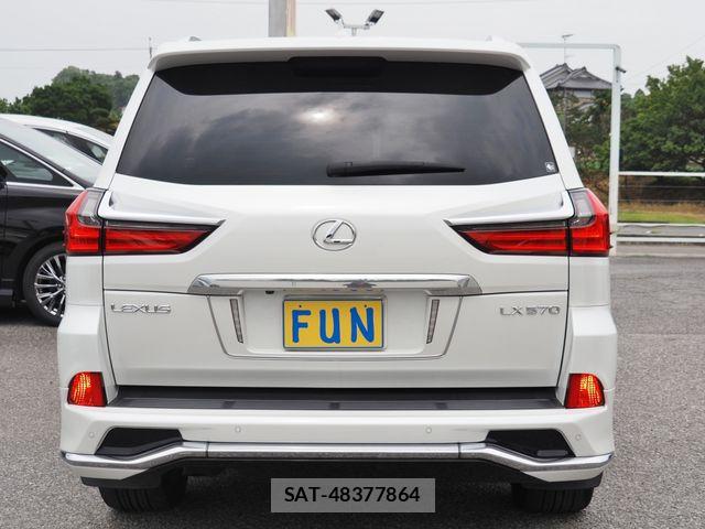 Lexus LX 2019-04 7877372-6