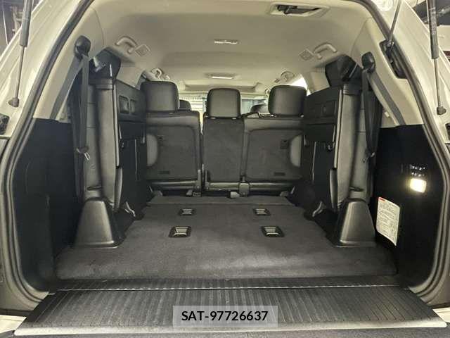 Lexus LX 2016-05 7877374-12