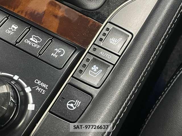 Lexus LX 2016-05 7877374-6