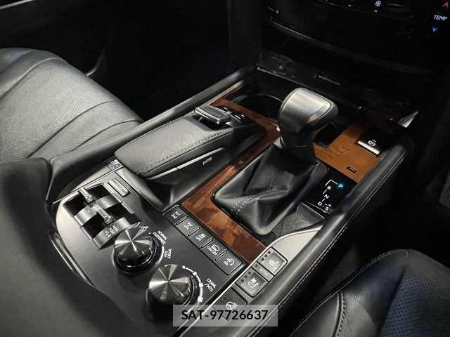 Lexus LX 2016-05 7877374-7