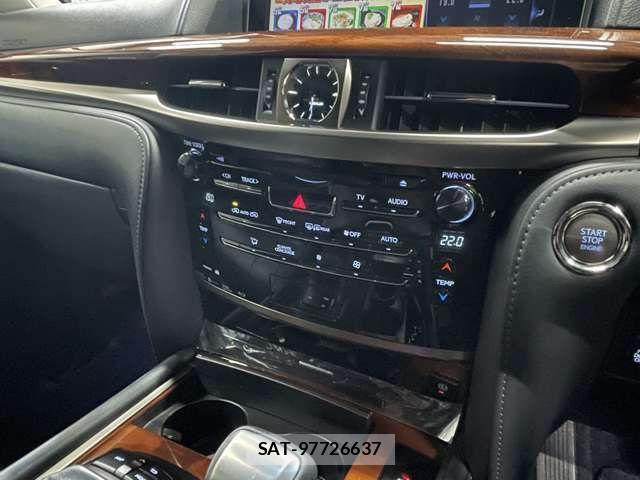 Lexus LX 2016-05 7877374-8