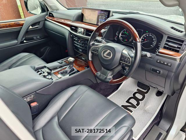 Lexus LX 2017-03 7962416-10