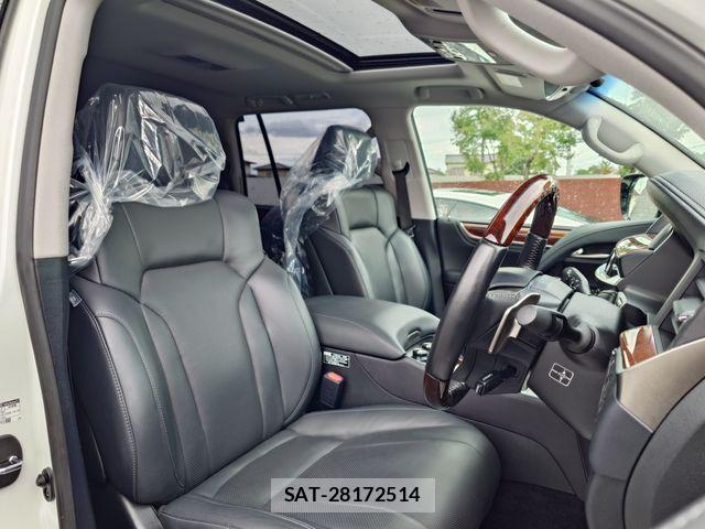 Lexus LX 2017-03 7962416-11