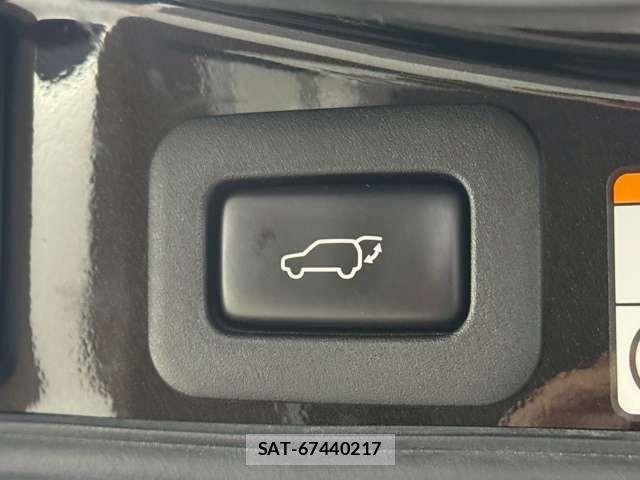 Lexus LX 2018-05 7962414-8