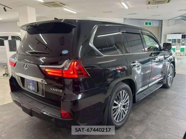 Lexus LX 2018-05 7962414-9