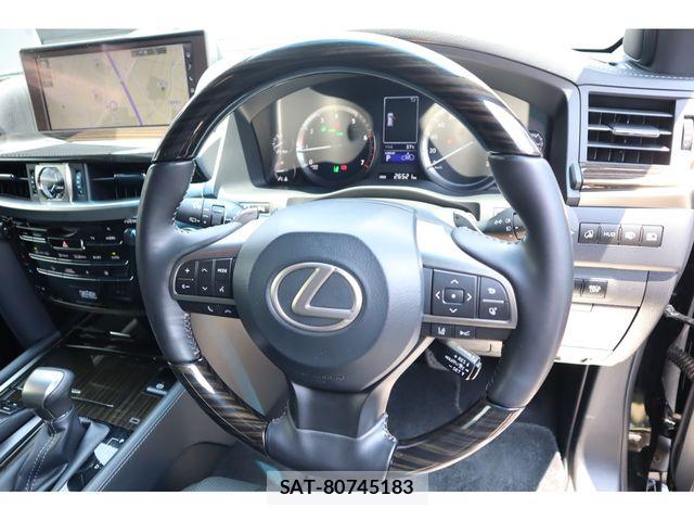 Lexus LX 2020-01 8131018-12