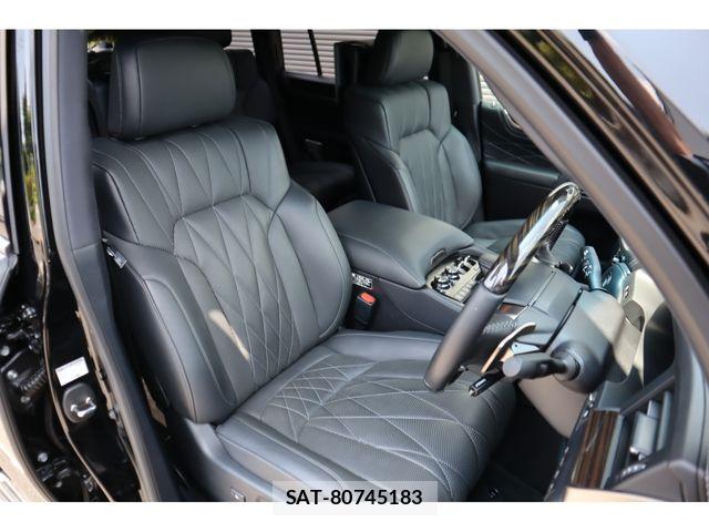Lexus LX 2020-01 8131018-8
