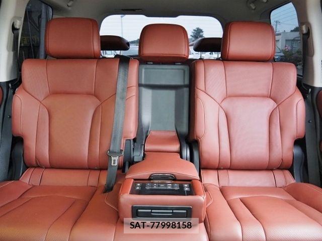 Lexus LX 2018-01 8336572-13