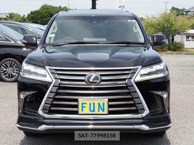 Lexus LX 2018-01 8336572-1