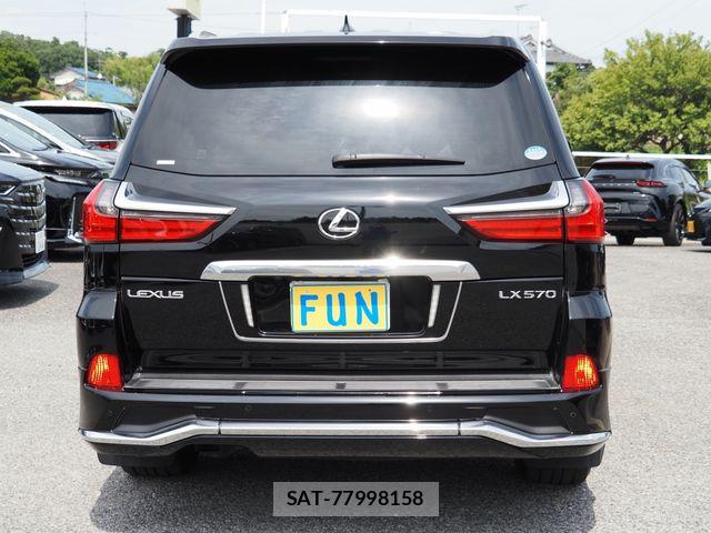 Lexus LX 2018-01 8336572-6
