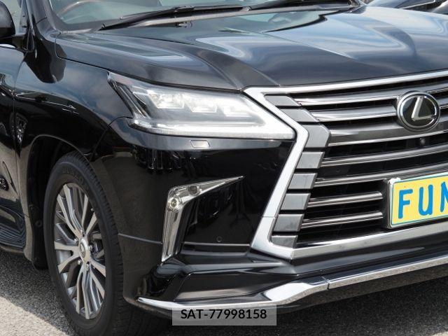 Lexus LX 2018-01 8336572-7