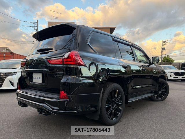 Lexus LX 2020-01 8354852-10