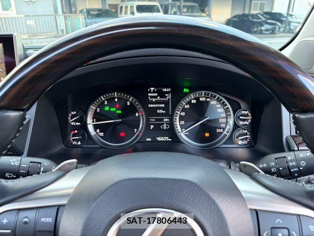 Lexus LX 2020-01 8354852-17