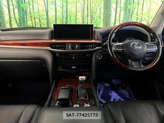 Lexus LX 2016-04 8354849-1