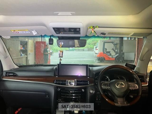 Lexus LX 2017-05 8743451-13