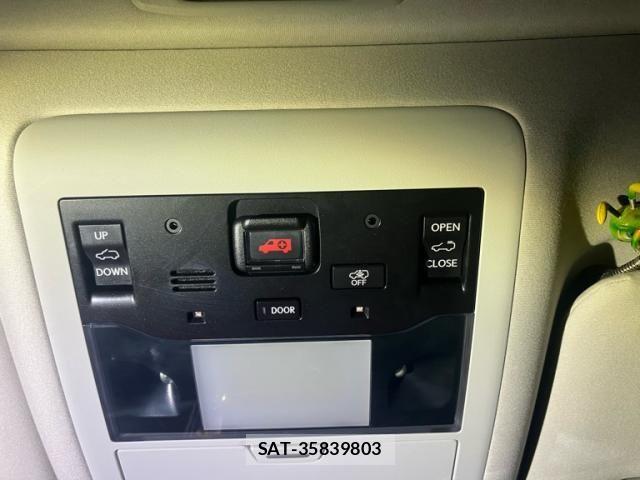 Lexus LX 2017-05 8743451-25