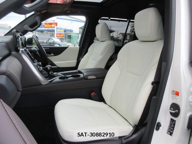 Lexus LX 2024-09 6907750-12