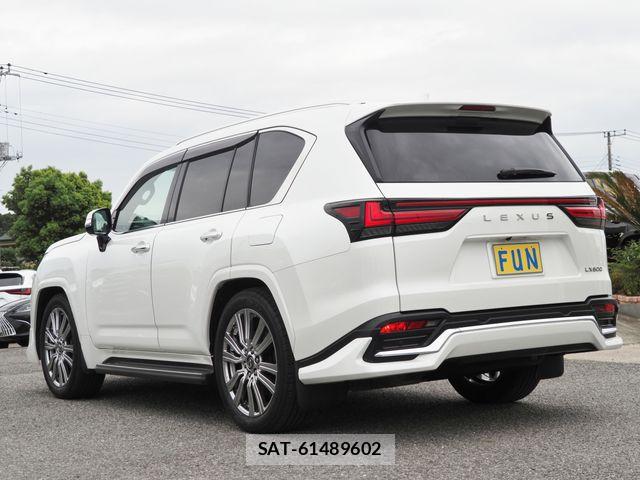 Lexus LX 2022-02 7059267-5
