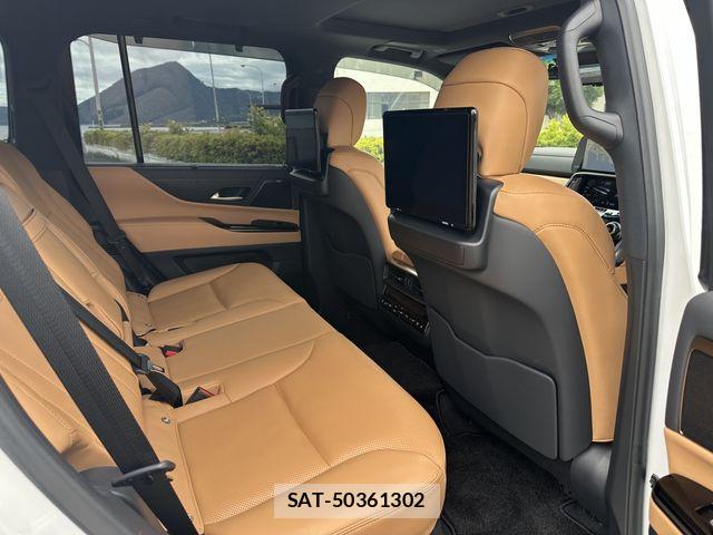 Lexus LX 2023-03 7059271-4