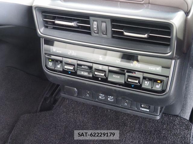 Lexus LX 2023-08 7059270-15