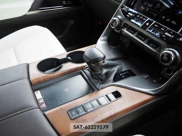 Lexus LX 2023-08 7059270-28