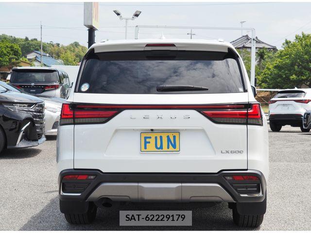 Lexus LX 2023-08 7059270-6