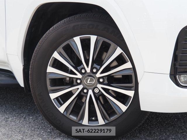 Lexus LX 2023-08 7059270-7