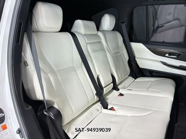 Lexus LX 2023-03 7501283-16