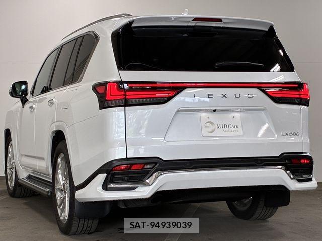 Lexus LX 2023-03 7501283-2