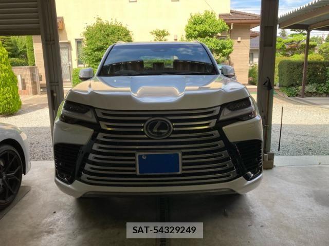 Lexus LX 2023-11 7562359-0